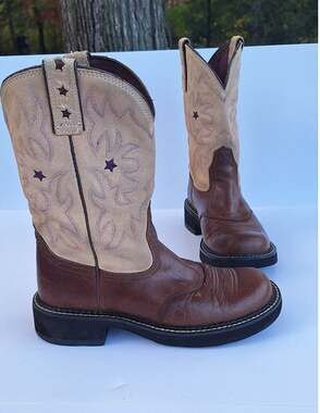 ARIAT Women's Fatbaby Heritage Western Leather Boots Creme Brown Stars Size 8